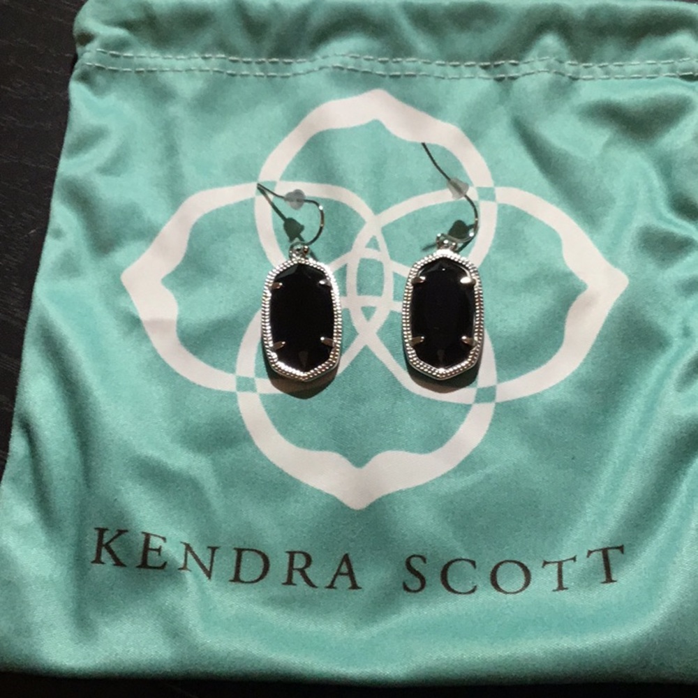 KENDRA SCOTT DANI EARRINGS
